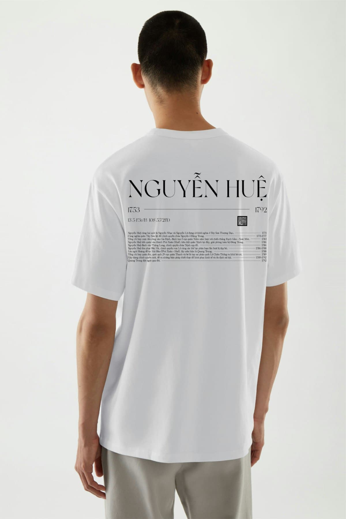 Standard Classic Fit Crewneck